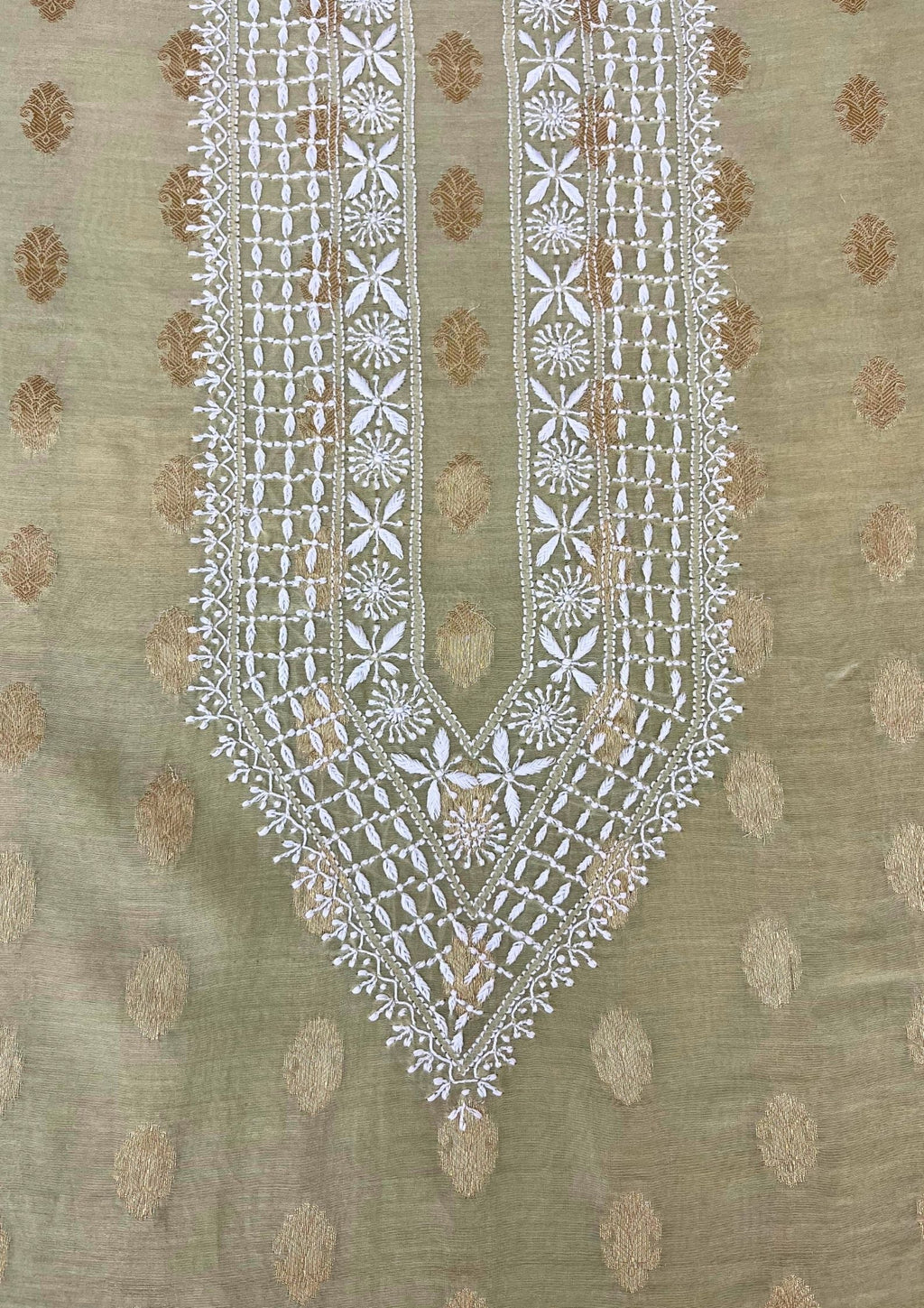 Mul Chanderi Chikankari Men’s kurta - Light Olive