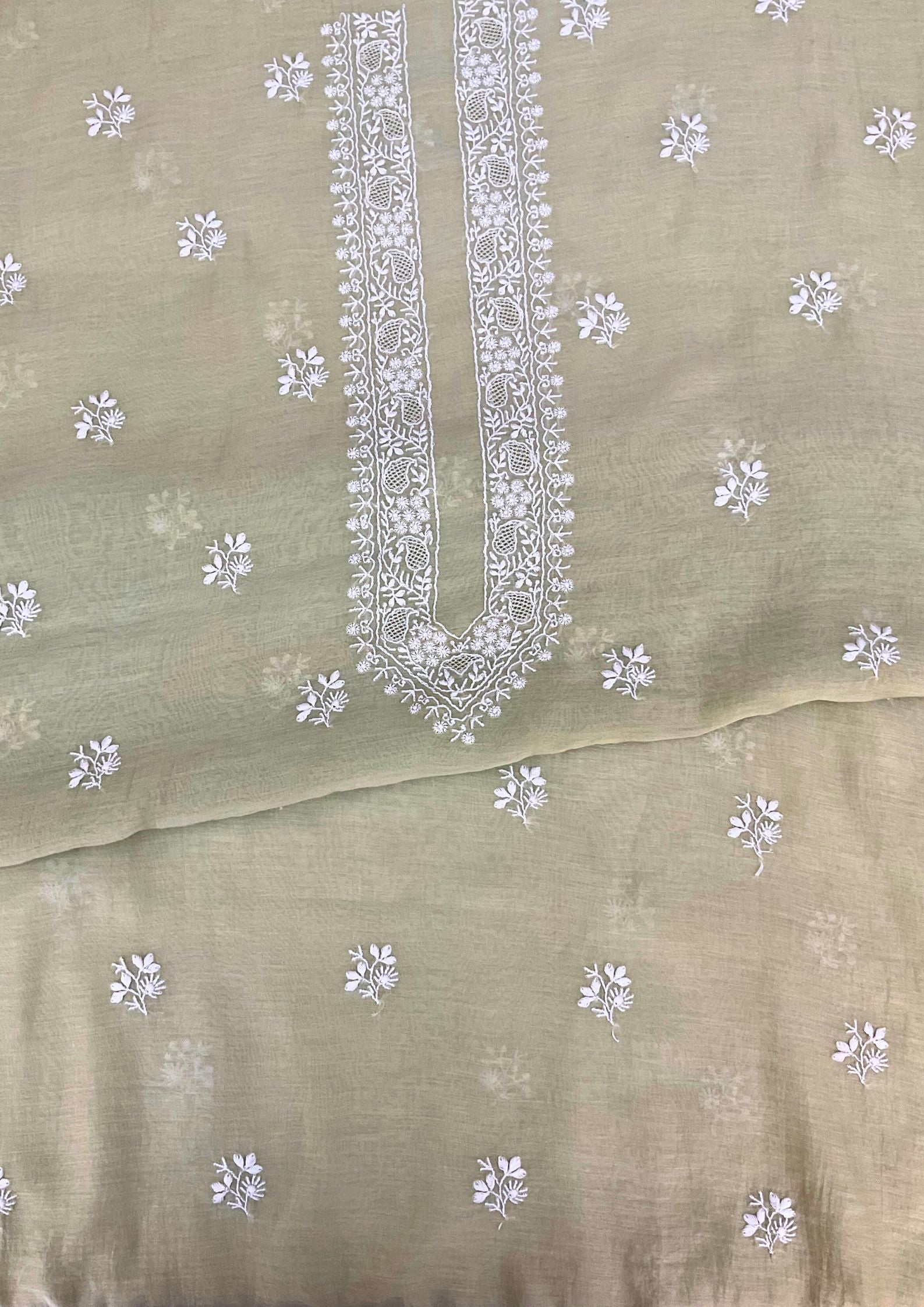 Mul Chanderi Chikankari Men’s kurta - Sap Green